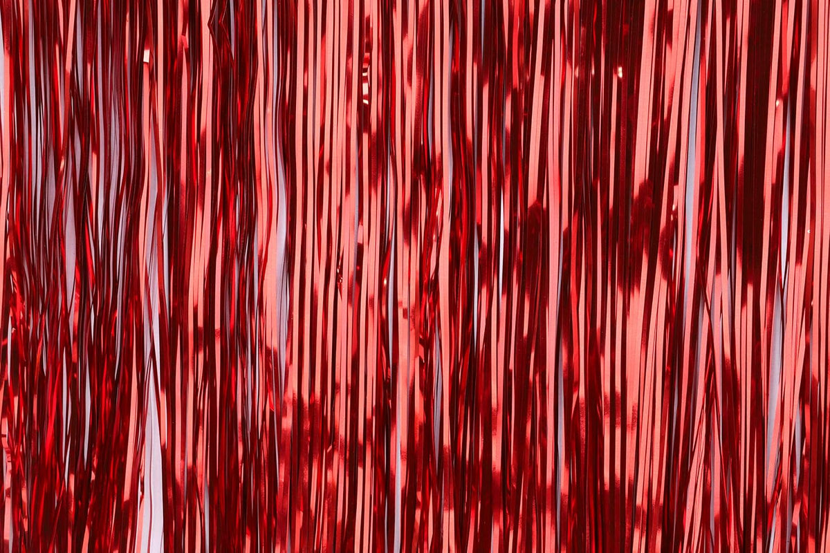 Lametta Icicle Tinsel Strands, Red – view 2