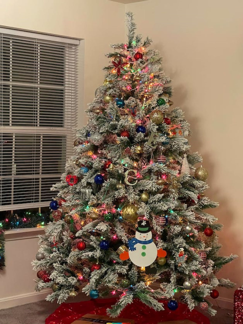 Flocked Angel Pine Artificial Christmas Tree, 6 ft, Unlit – view 7